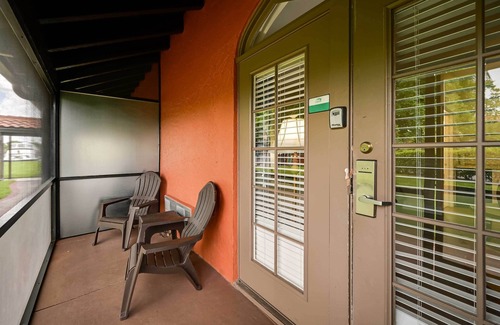 Naples Apartment | Naples Studio with Canal Access!