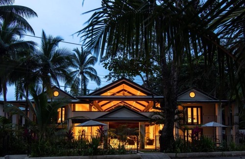 Dominical Hotel | Naranjo Beach King Room at Hona Beach Hotel