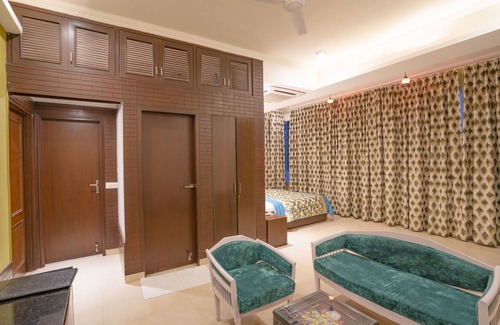 Budhni Hotel | Narmade River View Resort