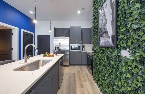 West End House | Nash Landing by AvantStay | Heart of Midtown + Nashville | Patio