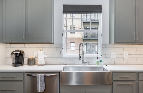 Historic Waverly Cottage | Nashville Comfort-mins to Broadway-12th S District