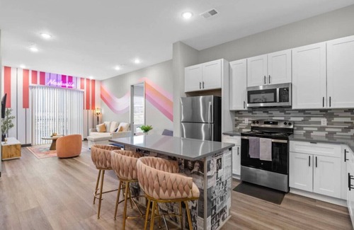 South Nashville Apartment | Nashville Getaway for 6! 2BR, Free Parking