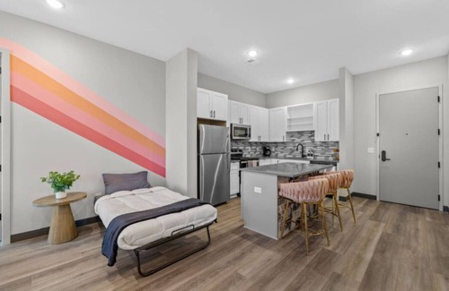 South Nashville Apartment | Nashville Getaway for 6! 2BR, Free Parking