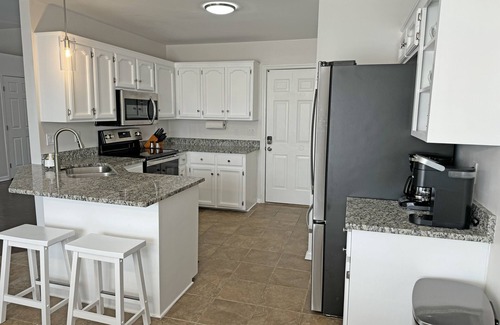 Old Hickory House | Nashville Modern Gem w/Large Backyard, Community Pool and More! Pets Welcome