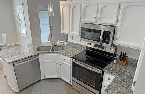 Old Hickory House | Nashville Modern Gem w/Large Backyard, Community Pool and More! Pets Welcome