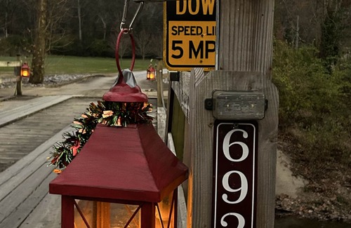 Antioch House | Nashville’s Mill Creek Retreat for 10 Nolensville,TN