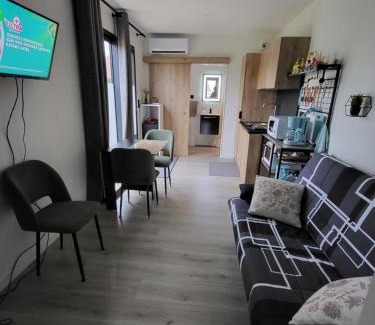 Saint-Michel-de-Chavaignes House | NATIBOXflo