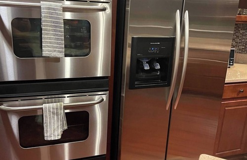 Fort Washington House | National Harbor- DC Suburbs- 3 bedrooms-Driveway