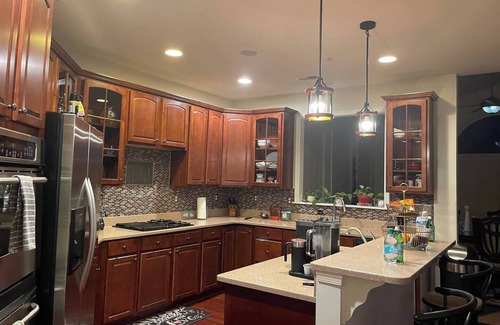 Fort Washington House | National Harbor- DC Suburbs- 3 bedrooms-Driveway