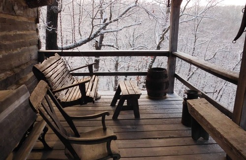 Dixon Cabin | Native Ozark Log Cabin Perched Above The Scenic Gasconade River Valley