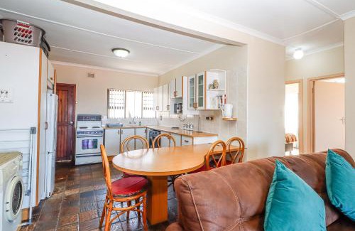 Manaba Beach Apartment | Natspat 14