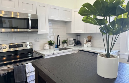 Mid-City House | Natural Historic New Orleans Home 7 Mins to FQ