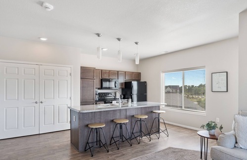 West Des Moines Apartment | Natural Light End Unit w/Private Balcony, Gym, Pool, Pickleball, Prime Location