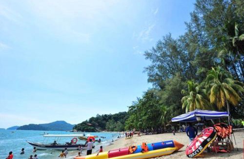 Lumut Apartment | Natural Paradise 3Mins to Beach at Teluk Batik Lumut