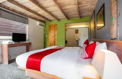 Mumbul House | Natural Wooden Room and Tatched Roof in Nusa Dua, Value for Money!