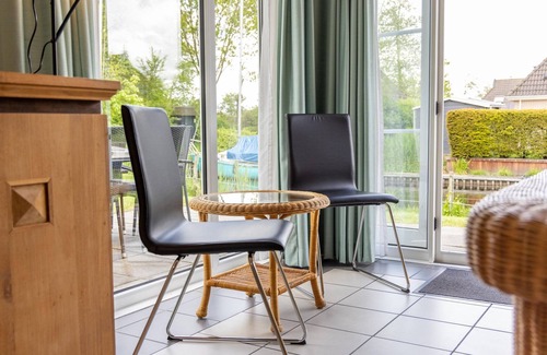 Eernewoude House | Nature Bungalow with Two Baths