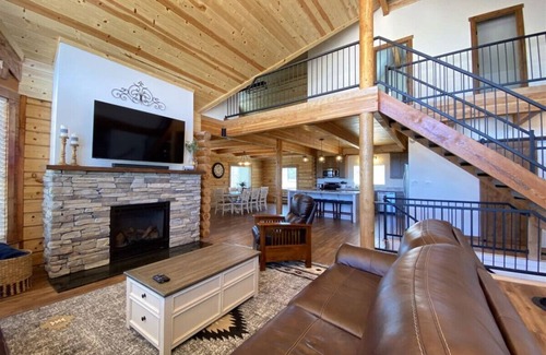 Sweetwater House | Nature Calls- New home, hot tub & Ideal Beach Pass
