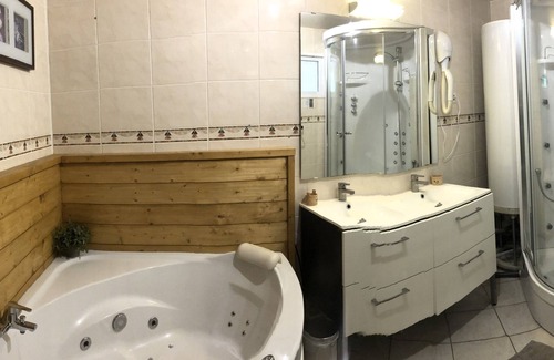 Ban-sur-Meurthe-Clefcy Other | Nature cottage, hot tub, sauna and billiards. Dogs accepted