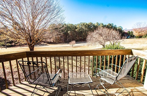 Lake Lure Condo | Nature Escape w/Resort Amenities, Sleeps 4