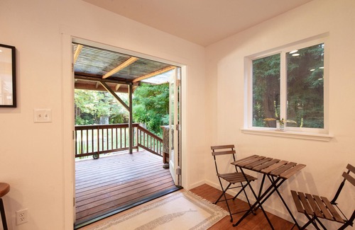 Trinidad House | 🌲Nature Haven Retreat- 9 Private Acres in Redwood Forest Bathed in Sunshine!☀️