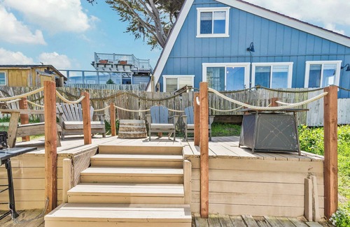 Salmon Creek House | Nature Lover's Paradise | Steps to Beach | Dogs OK