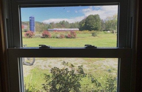 Town of White Creek House | Nature Lovers Paradise Converted Barn