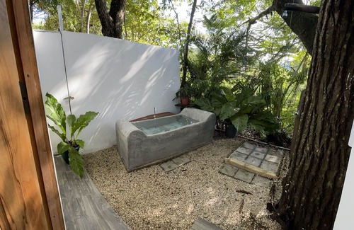 Samara Villa | Nature Lovers Paradise w/outdoor bath - 4 min walk from the beach!