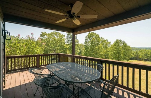 Bonne Terre House | NATURE RETREAT `100 Acres Private Property`