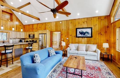Franklin House | Nature's Edge | House in Franklin with a wood stove & mountain views