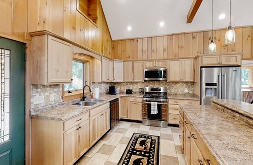 Franklin House | Nature's Edge | House in Franklin with a wood stove & mountain views
