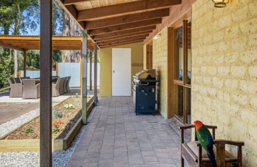 Warburton House | Nature's Haven Warburton