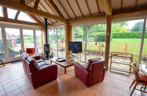 Iverley House | Nature's Lodge