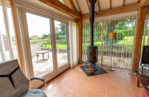 Iverley House | Nature's Lodge