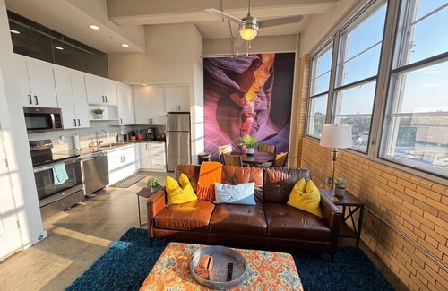 South Richmond Apartment | Nature’s Passage - 2bd/2ba