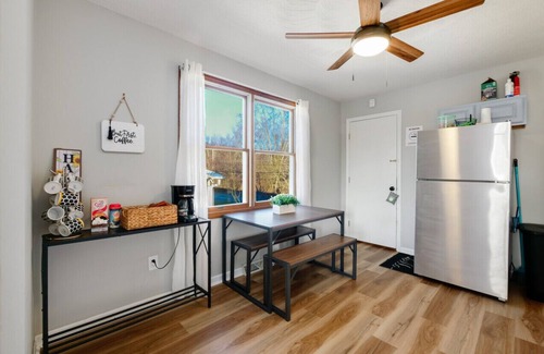 Canal Fulton House | Nature’s Retreat! Modern Comfort in a Serene Setting!