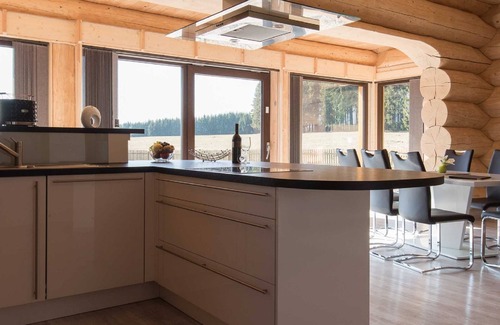 Tanne House | Naturstammhaus 112 qm - Naturstammhäuser Zum Brockenbäcker