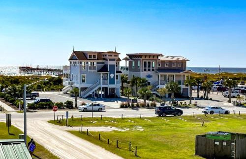 Sunset Beach House | Nauti Turtle