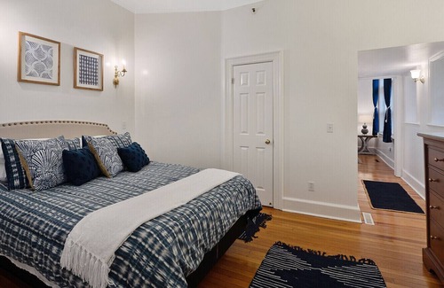 Downtown Syracuse Apartment | Nautical Lover's Apartment in Syracuse!