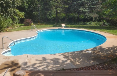 Racine House | Nautical Splash Pad, Spacious Home, Private Pool & Cedar Hot Tub.