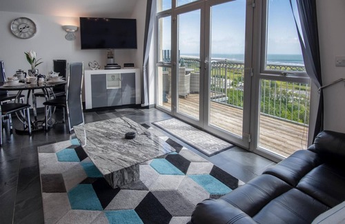Pendine Apartment | Nautilus - 2 Bedroom Apartment - Pendine