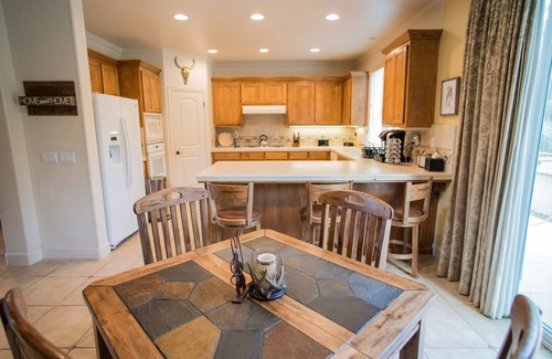 Paso Robles House | Navajo Trail-East Side Home with River Trail Access, Lap Pool, Spa and More!