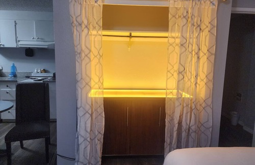 West Hills Apartment | Naval Suites - Room 229