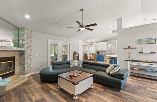 Navarre House | Navarre Retreat: Heated Pool, Hot Tub & Game room just minutes from the beach!