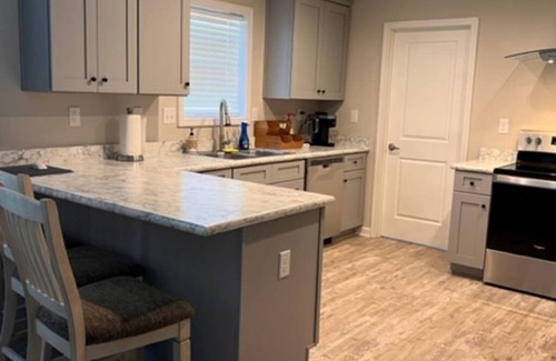 Southport House | Navigation Blue - Beach Escapen3 bedroom 2 bath private home