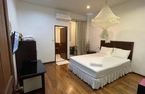 Talat Yai Hotel | Nawaporn Place