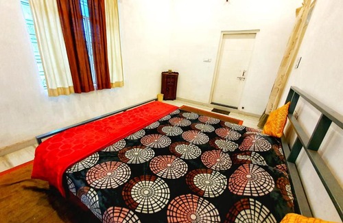 Udaipur Villa | Nazaara House Homestay 2BHK WIFI HOTSTAR PRIME