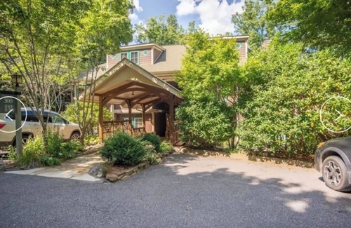 Mountain Air Condo | NC Blueridge Mountain Air retreat close to Asheville & Burnsville