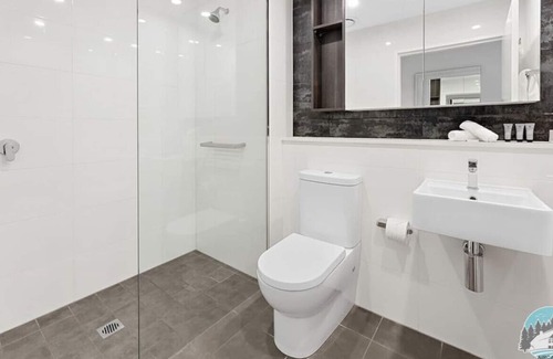 Chatswood CBD Apartment | NCHA088-1108 · Aircabin|Chatswood|Modern|Top Penthouse|2 Beds Apt