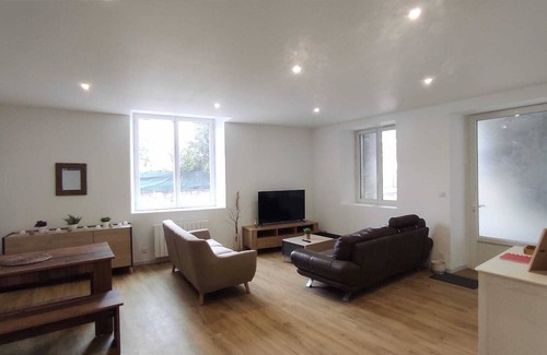 Cognac Apartment | N°3 Appart' tout confort, near the train station, COGNAC