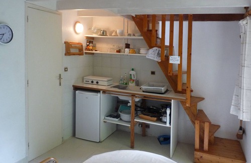 Crozon Apartment | ndependent apartment - expectionnal sea view - swimming pool - 4 persons